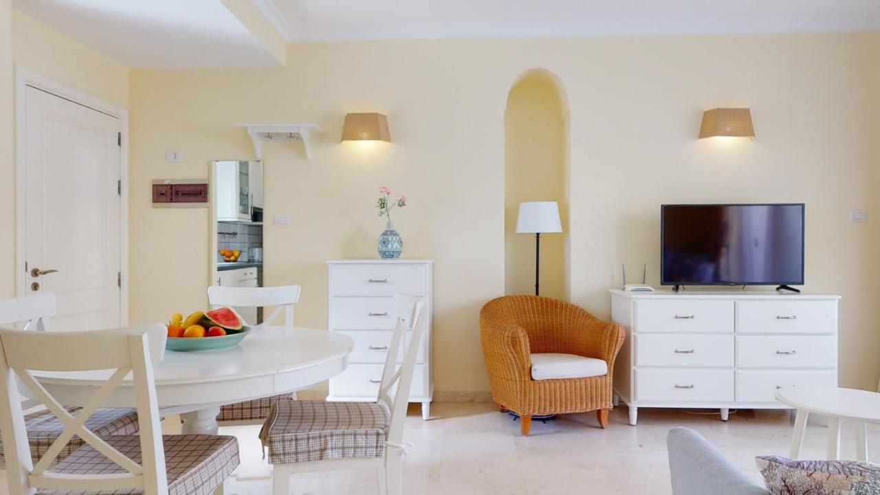 Schoene Wohnung Direkt Am Meer Mit Meerblick, Wlan Пуерто-де-Моган Екстер'єр фото